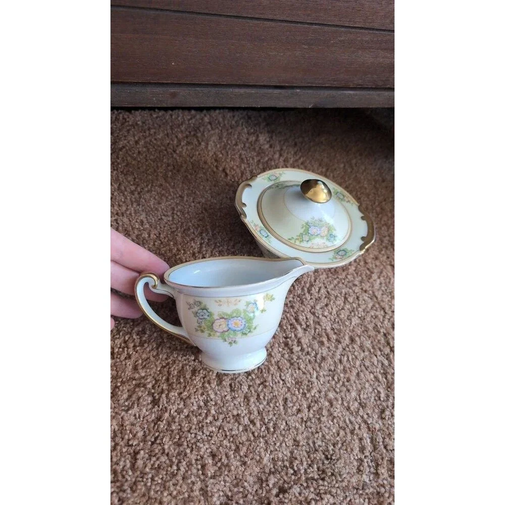 Vintage Sadler Creamer and Sugar Bowl Set